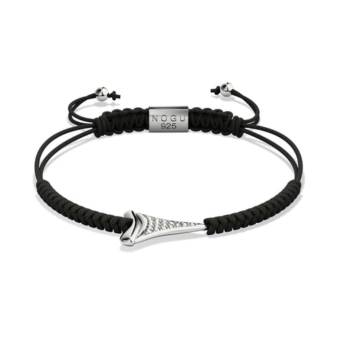 Schwarzes Makramee-Armband mit Haifischzahn von Lauren Howe | 925er Sterlingsilber | Kristall